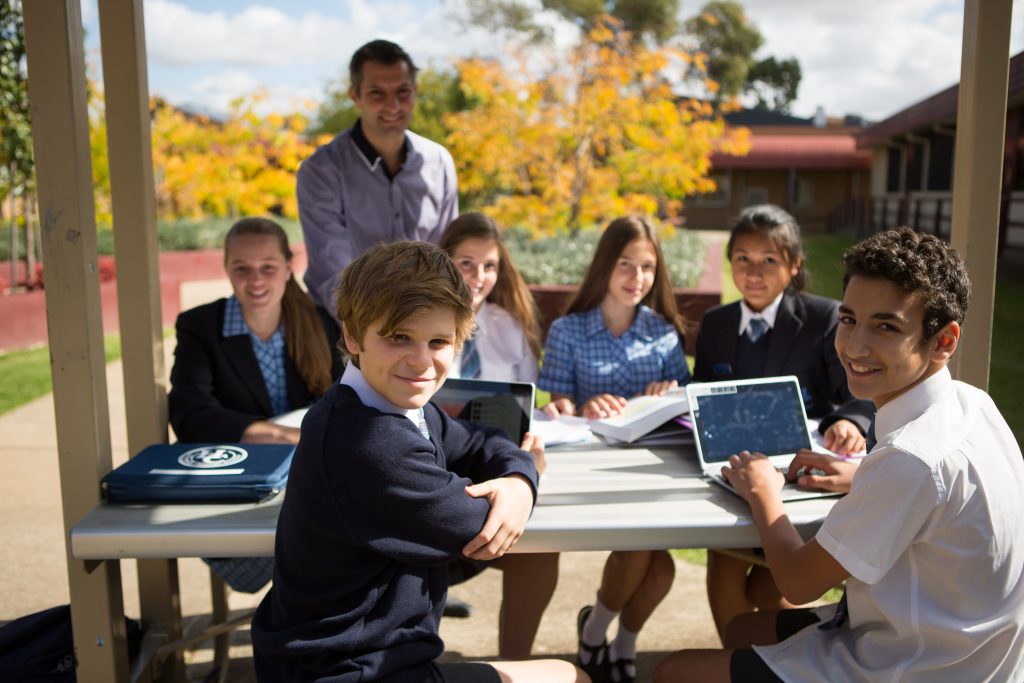 Hoppers Crossing Secondary College Victoria School Guides